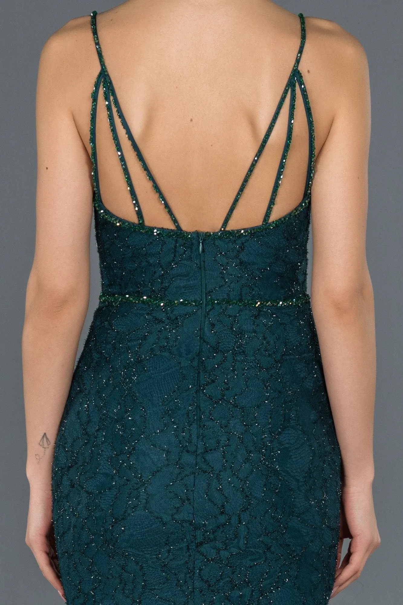 16674 Emerald Green Sequined Lace Mermaid Dress