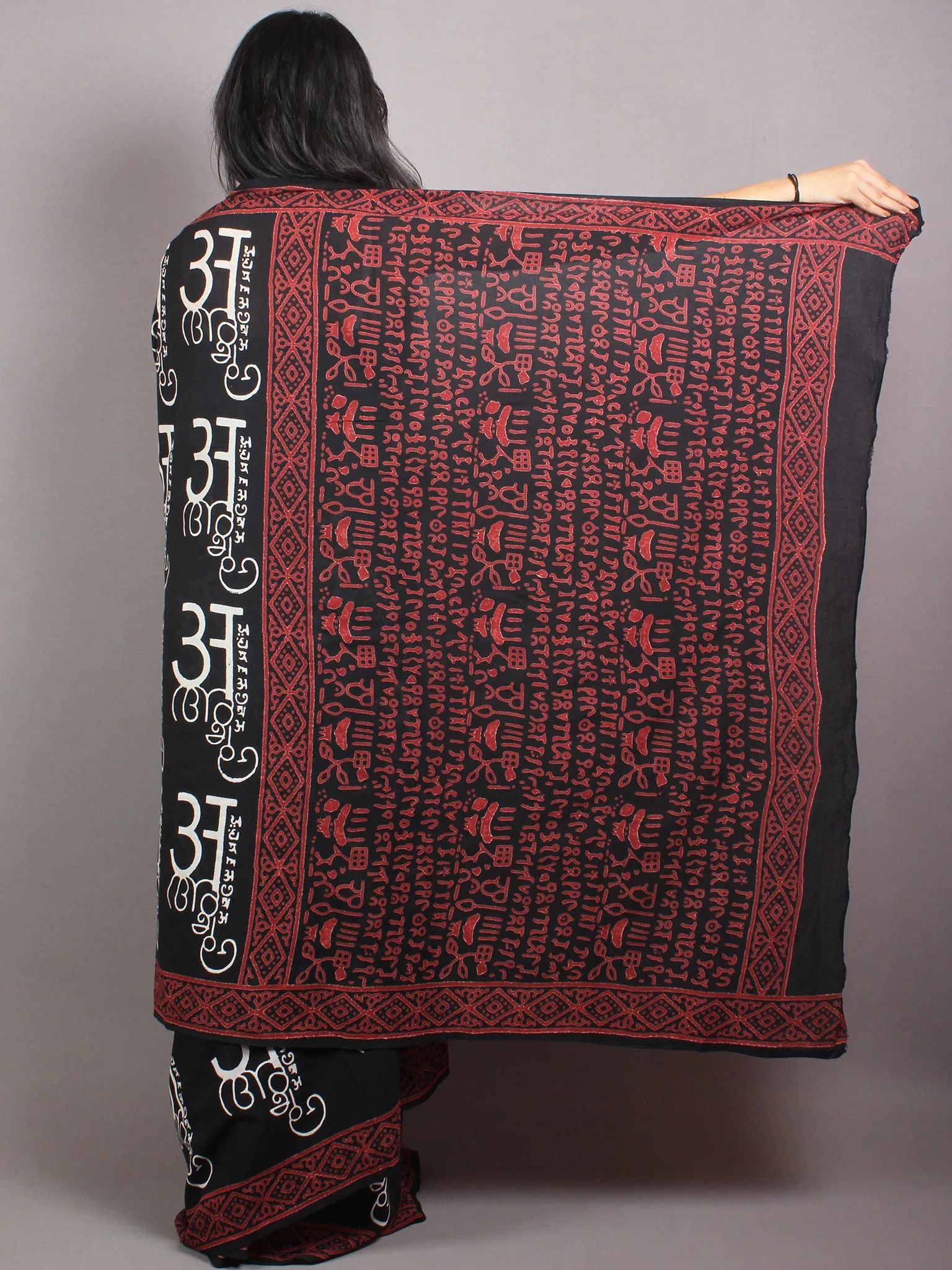 Black White Red Cotton Hand Block Printed Saree in Natural Colors - S03170677