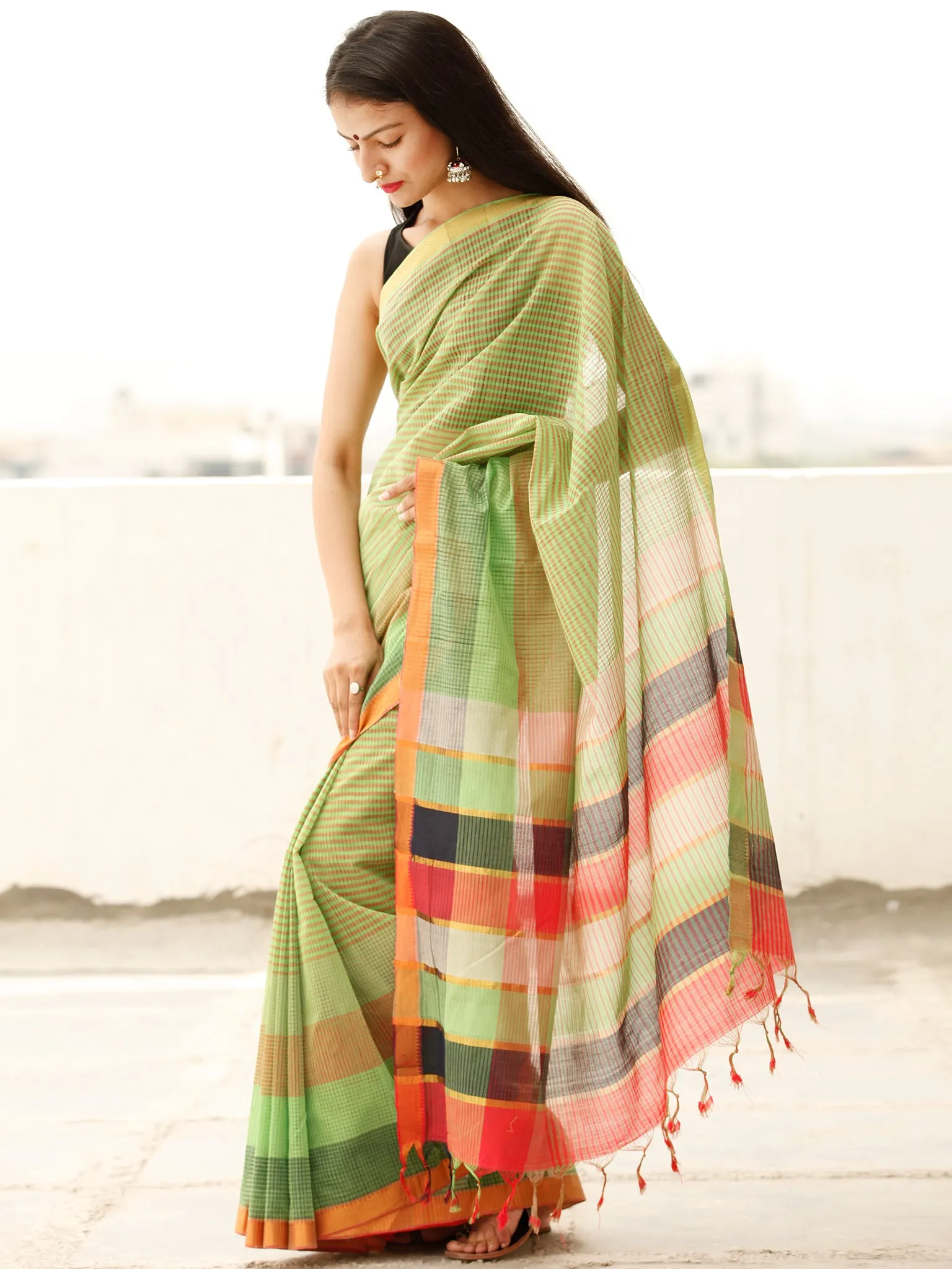 Green Coral Handloom Mangalagiri Cotton Saree With Zari Border - S031703854