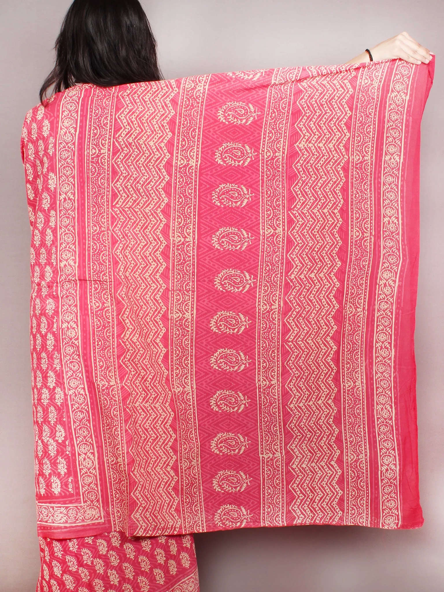 Pink White Hand Block Printed Cotton Saree in Natural Colors - S03170817