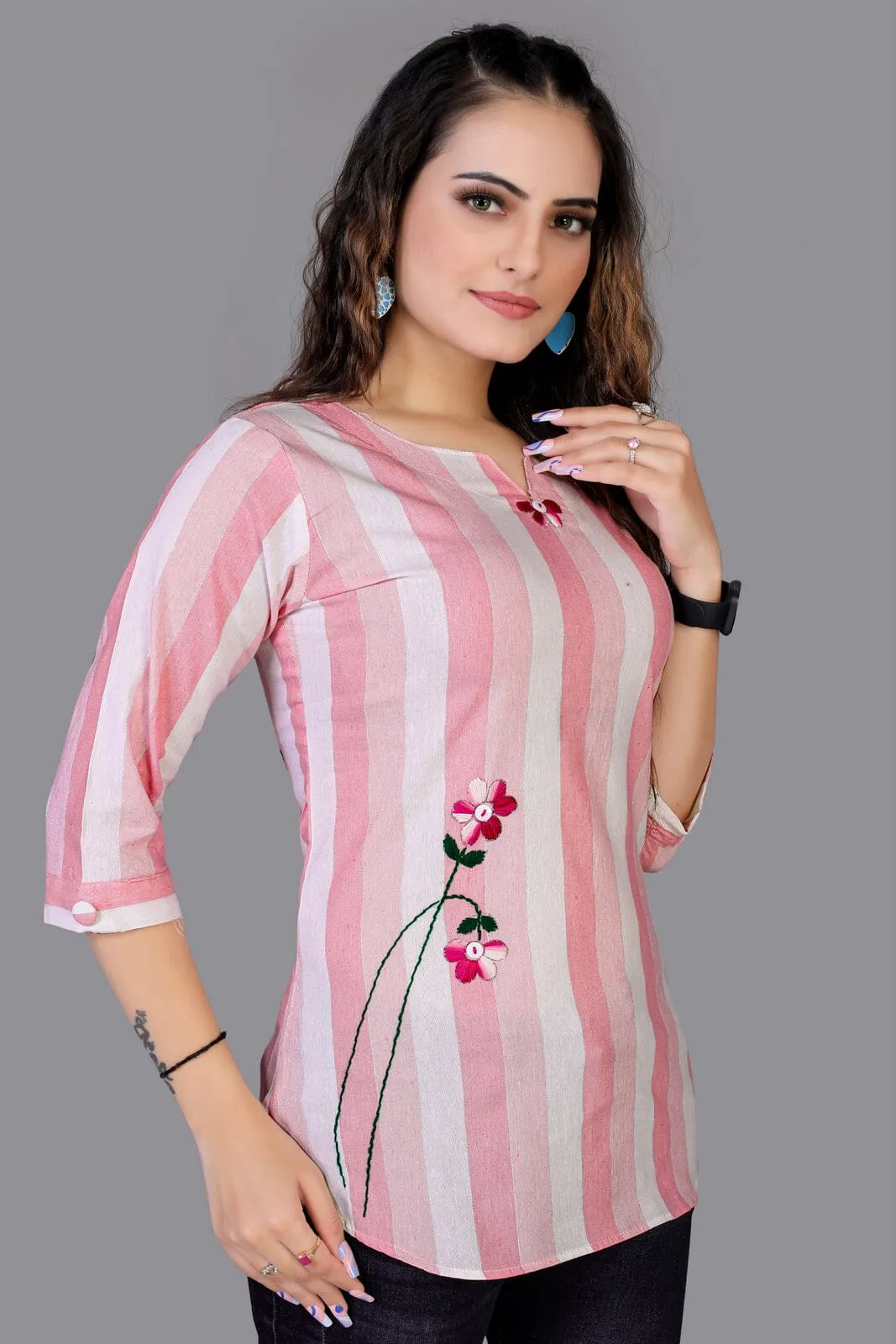 Pure cotton very Beautiful Pink Color V-Neck Three-Quarter Sleeves Tunics for collage girl and Women