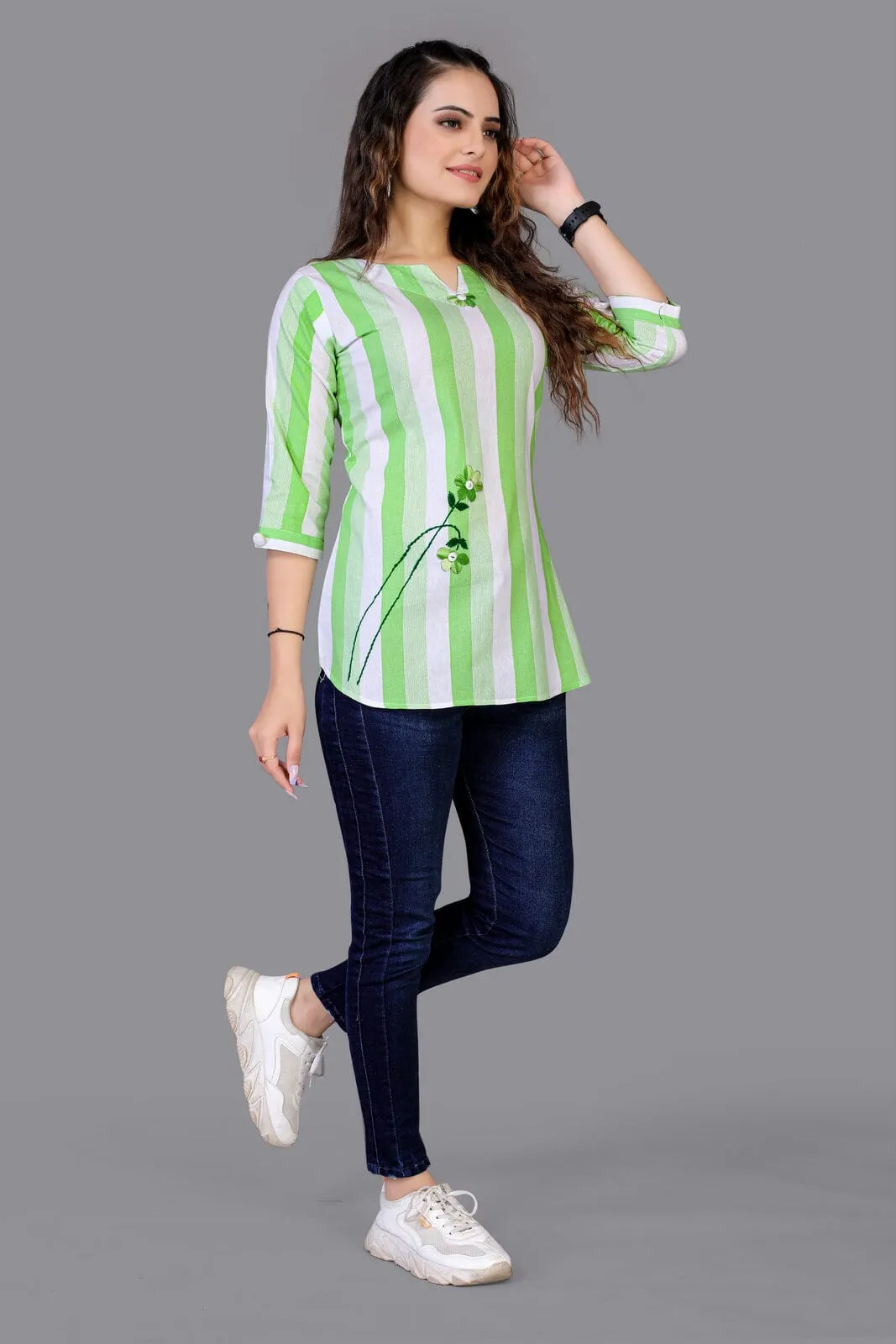 Pure cotton very Green Beautiful Color V-Neck Three-Quarter Sleeves Tunics for collage girl and Women