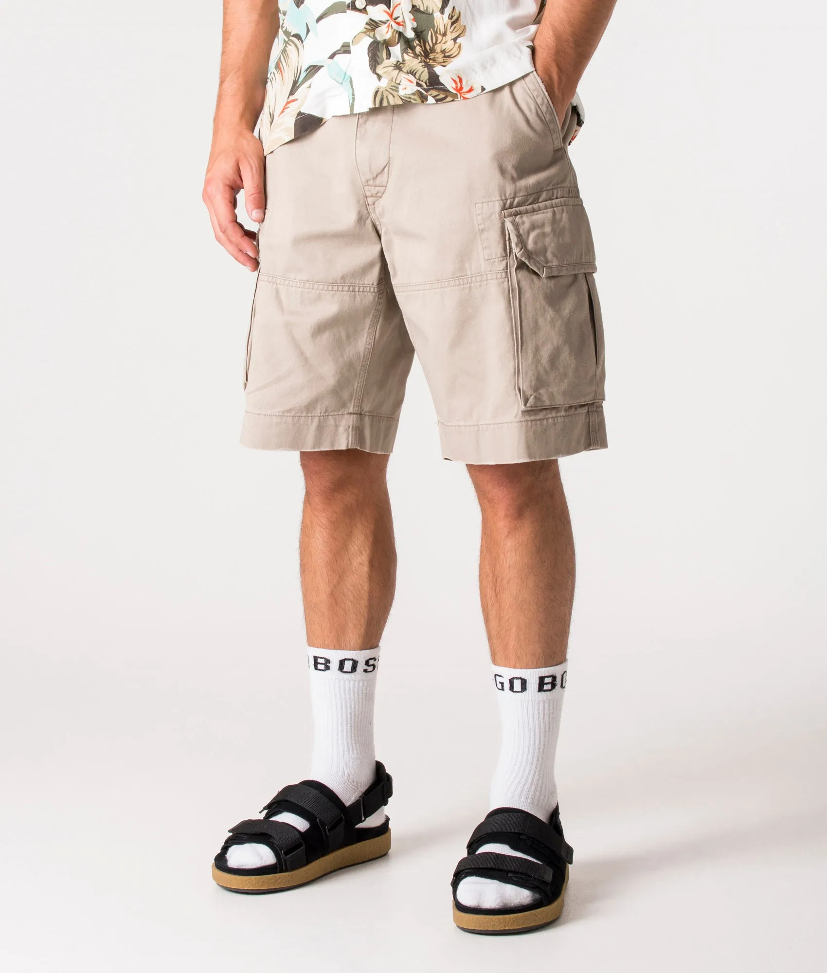 Regular Fit Gellar Cargo Shorts